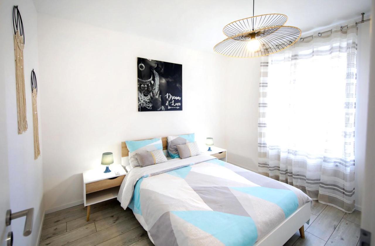 L'Instant T 4* Balneo, Sauna Et Parking Prive กอลมาร์ ภายนอก รูปภาพ